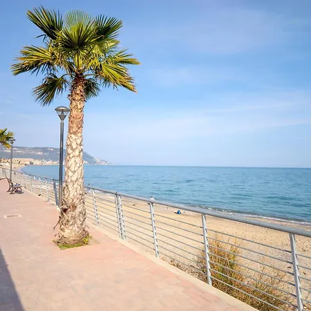 Babyaccommodation Family Panoramic Iii * Pietra Ligure