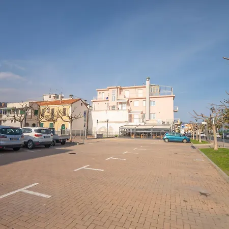 Babyaccommodation Family Panoramic Iii * Pietra Ligure