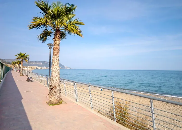 Babyaccommodation Family Panoramic Iii * Pietra Ligure