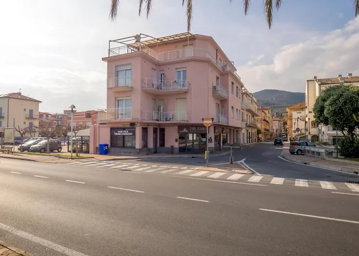 Babyaccommodation Family Panoramic Iii * Pietra Ligure