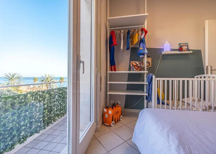 Babyaccommodation Family Panoramic Iii Pietra Ligure